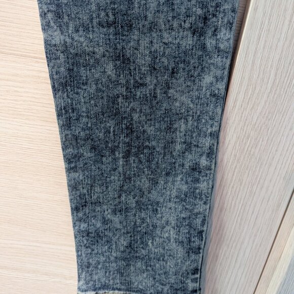 Harley Davidson Women's dark wash Blue Jeans - Picture 12 of 15